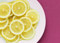 El jugo de limón es bueno para la gastritis